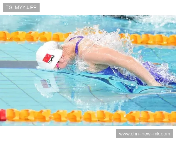 游泳选手蝶泳节奏完美无瑕